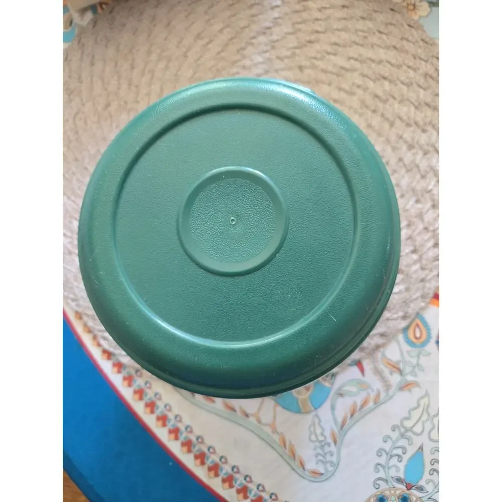 Rubbermaid cup round